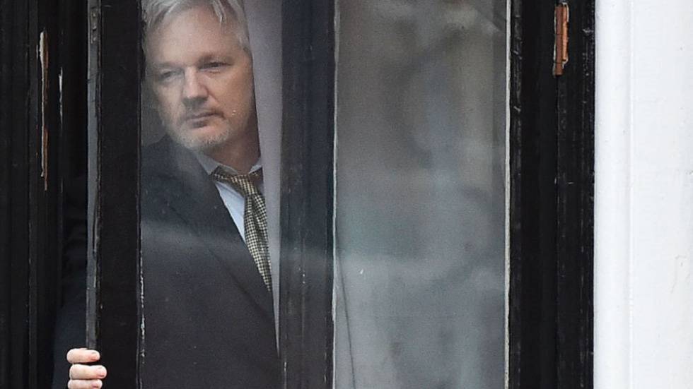 Assange 4